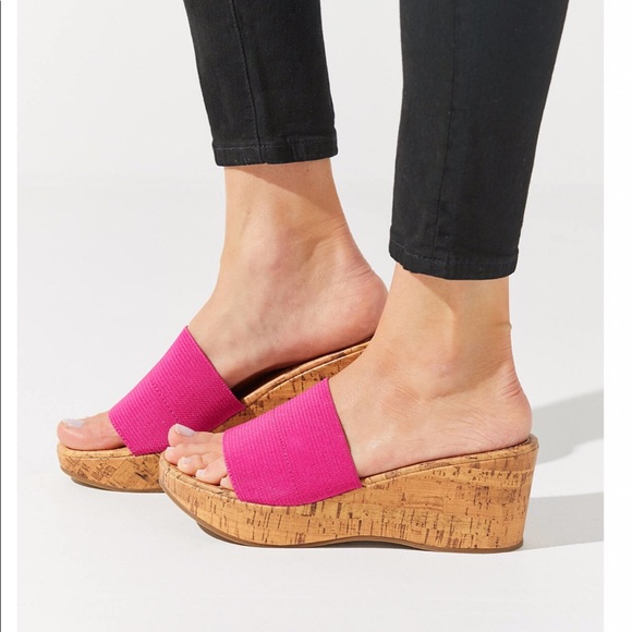 Urban Outfitters Shoes - NWT Urban Outfitters Heather Wedge Sandals Size 9